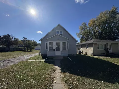 1132 Byron Ave, Waterloo, IA 50702