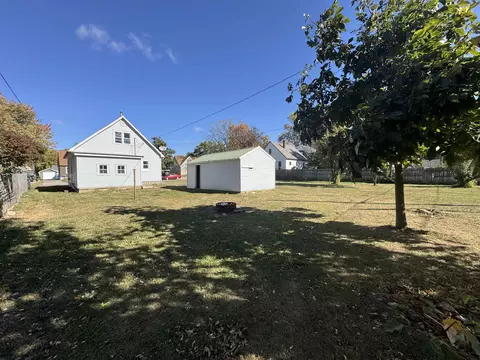 1132 Byron Ave, Waterloo, IA 50702 photo 2