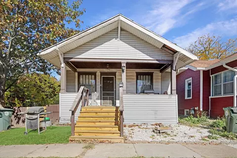 1450 W 2nd St, Waterloo, IA 50701