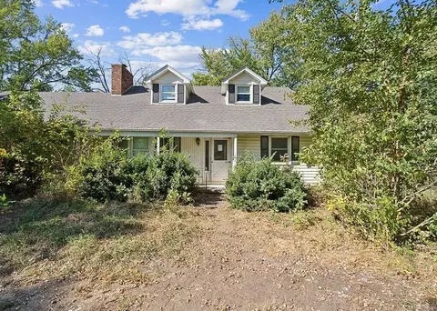 2754 Garden Ave, Janesville, IA 50647