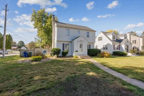 238 Rosebud St, Waterloo, IA 50701