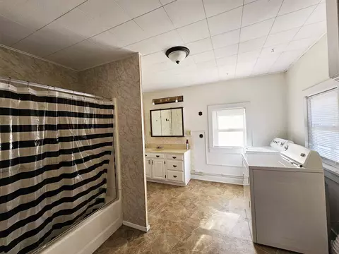 501 W 1st St, Sumner, IA 50674 photo 11
