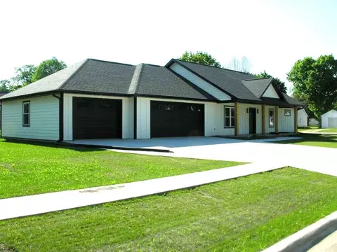 310 N 11th St, Osage, IA 50461