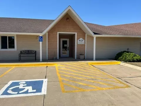 4125 Autumn Ridge Rd #103, Cedar Falls, IA 50613