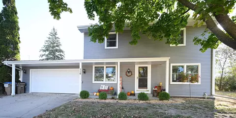 116 Millam Hts, Manchester, IA 52057