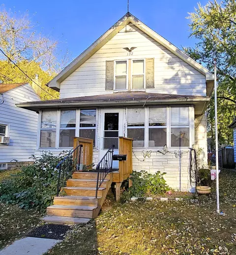 132 Rhey St, Waterloo, IA 50703