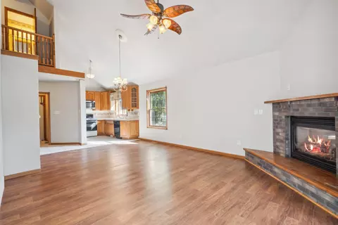 126 Cornwall Ave, Waterloo, IA 50702 photo 5