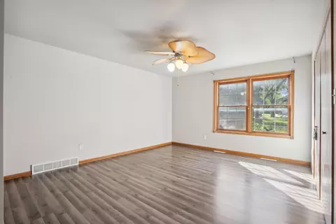 126 Cornwall Ave, Waterloo, IA 50702 photo 8