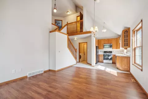 126 Cornwall Ave, Waterloo, IA 50702 photo 2