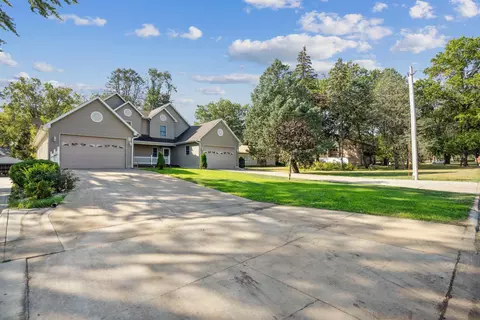 126 Cornwall Ave, Waterloo, IA 50702 photo 24