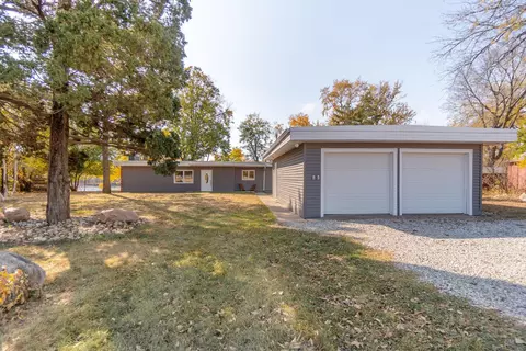 2616 Cottage Row Rd, Cedar Falls, IA 50613