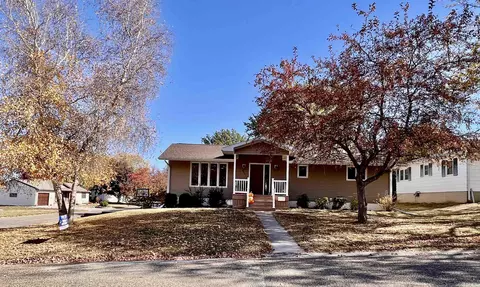 302 Hillcrest Dr, Reinbeck, IA 50669