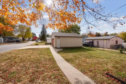 2003 Falls Ave, Waterloo, IA 50701 photo 3