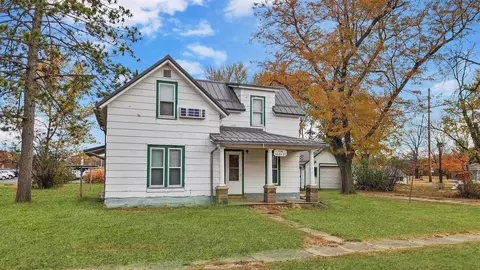516 York St, New Hartford, IA 50660