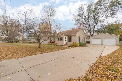 3010 Cypress Ave, Cedar Falls, IA 50613