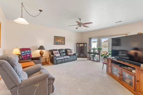 4409 Reflection Ln, Waterloo, IA 50701 photo 10
