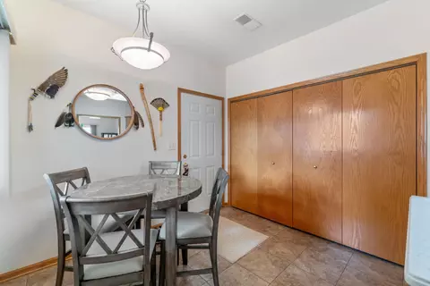 4409 Reflection Ln, Waterloo, IA 50701 photo 9