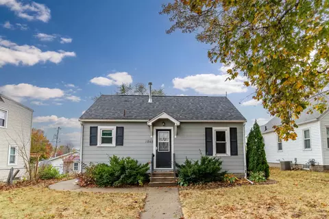 1848 Forest Ave, Waterloo, IA 50702
