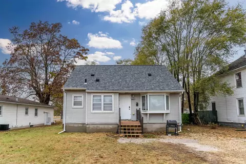 807 Beech St, Waterloo, IA 50703