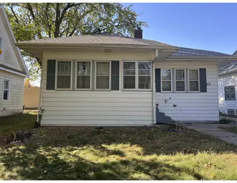 714 Baltimore St, Waterloo, IA 50702 photo 1