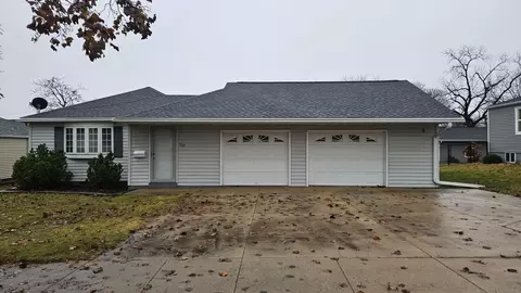 220 7th Ave SE, Oelwein, IA 50662
