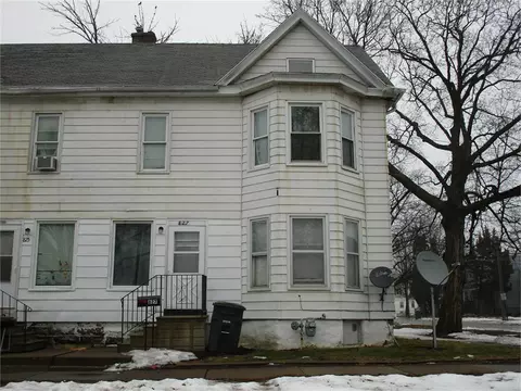825-827 Wellington St, Waterloo, IA 50702