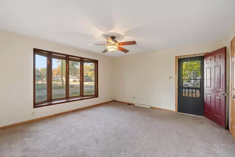 306 E Grove St, Shell Rock, IA 50670 photo 7