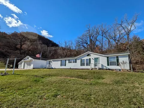 2610 Hwy 26, Lansing, IA 52151