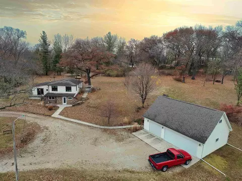 6525 Gilbertville Rd, La Porte City, IA 50651