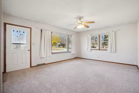 404 S Wright, Shell Rock, IA 50670 photo 6