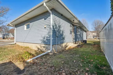 404 S Wright, Shell Rock, IA 50670 photo 28
