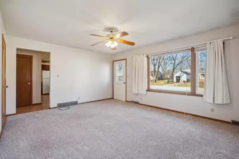 404 S Wright, Shell Rock, IA 50670 photo 8