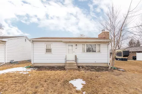 1228 Ansborough Ave, Waterloo, IA 50701