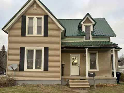 600 Main St, Laporte City, IA 50651