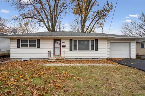 1702 Hammond Ave, Waterloo, IA 50702