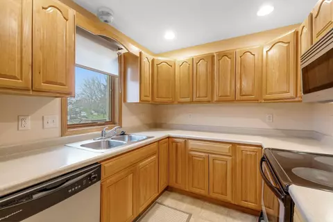 3929 Memory Ln, Waterloo, IA 50702 photo 8