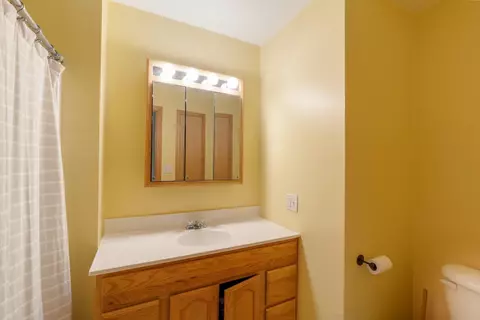 3929 Memory Ln, Waterloo, IA 50702 photo 17