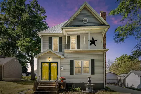14 SE 7th Ave, Oelwein, IA 50662