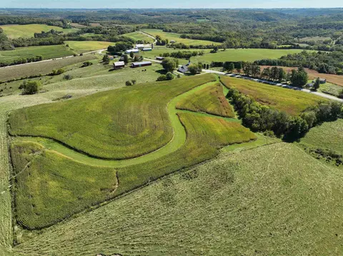Nnn Canoe Ridge Road, Decorah, IA 52101