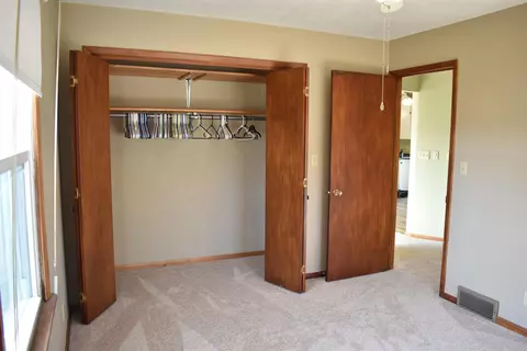 509 8th St, Gladbrook, IA 50635 photo 8
