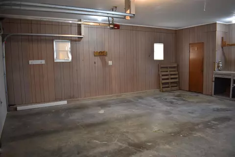 509 8th St, Gladbrook, IA 50635 photo 13