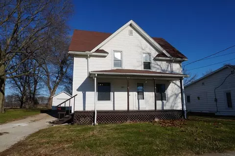 305 16th Ave, Charles City, IA 50616