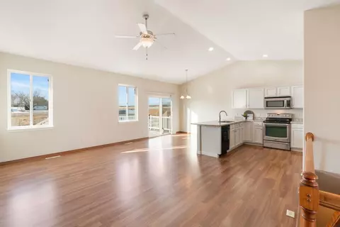 5017 Millenium Dr, Cedar Falls, IA 50613 photo 3