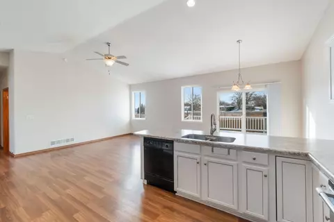 5017 Millenium Dr, Cedar Falls, IA 50613 photo 6