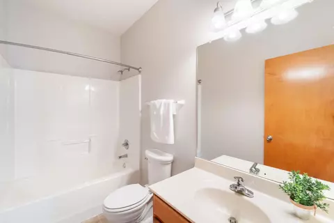 5017 Millenium Dr, Cedar Falls, IA 50613 photo 10