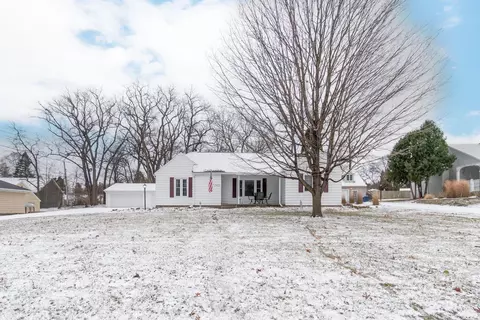2925 W 4th St, Waterloo, IA 50701