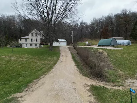 42227 County 18, Mabel, MN 55954