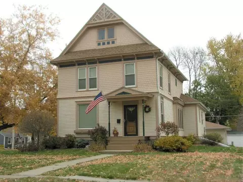 1005 Main St, Osage, IA 50461