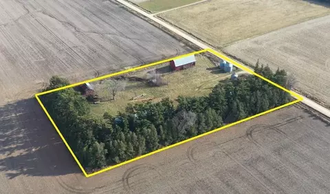3332 220th St, Ridgeway, IA 52165