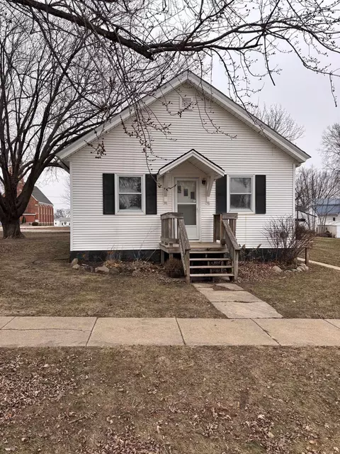 522 Woodbridge St, Nashua, IA 50658